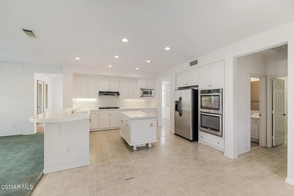 5817 Evening Sky Drive, Simi Valley, California 93063 home-pic-11