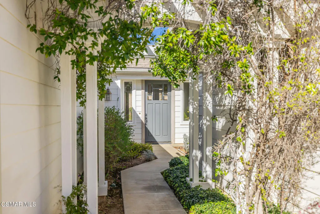 5817 Evening Sky Drive, Simi Valley, California 93063 home-pic-2