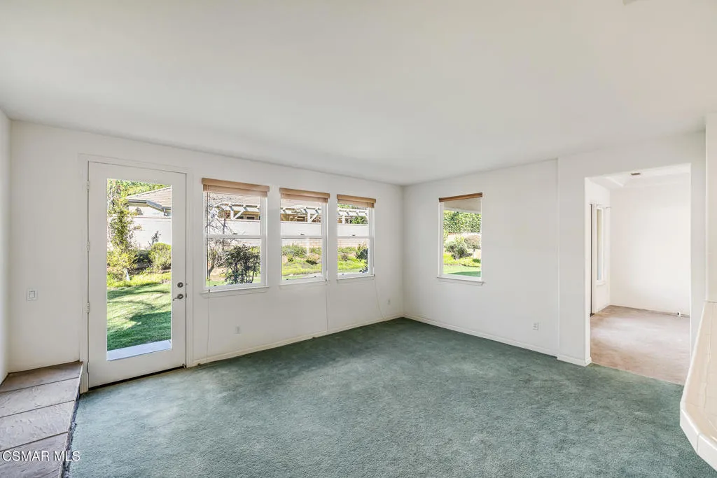 5817 Evening Sky Drive, Simi Valley, California 93063 home-pic-14
