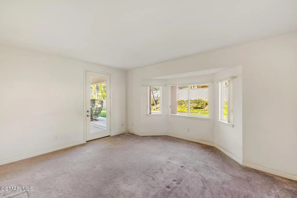 5817 Evening Sky Drive, Simi Valley, California 93063 home-pic-27