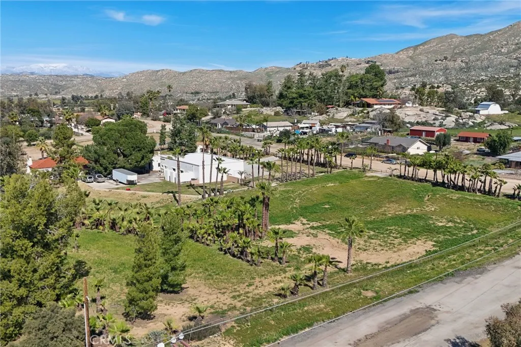 30325 San Jacinto, Hemet, California 92543 home-pic-53