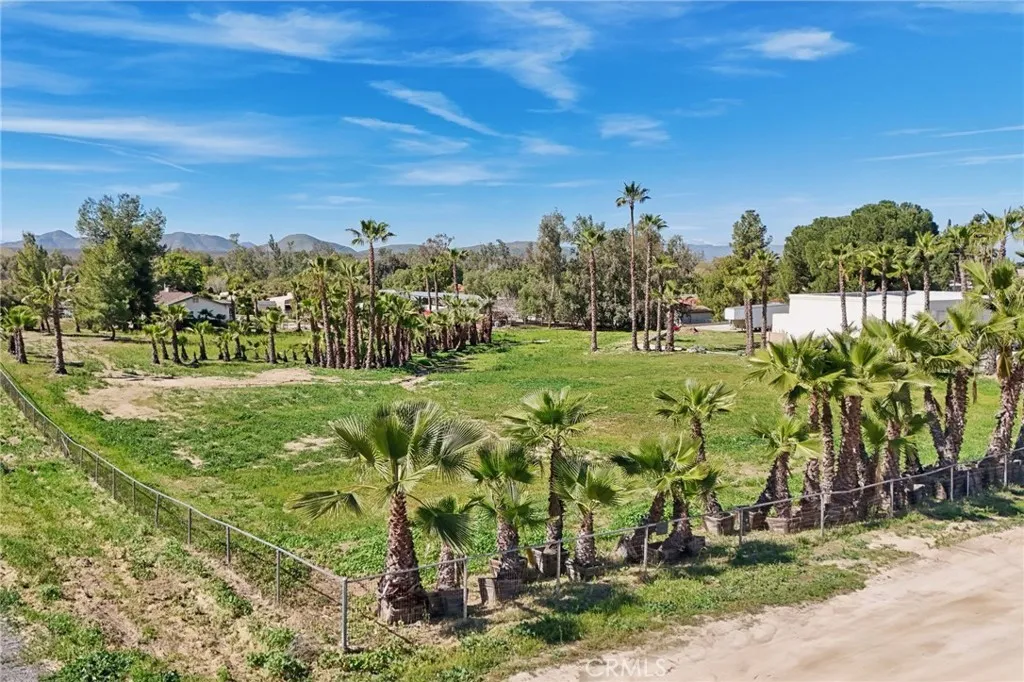 30325 San Jacinto, Hemet, California 92543 home-pic-52