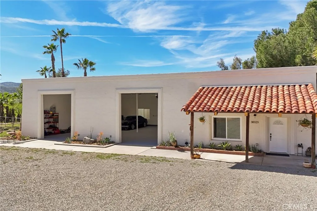 30325 San Jacinto, Hemet, California 92543 home-pic-32