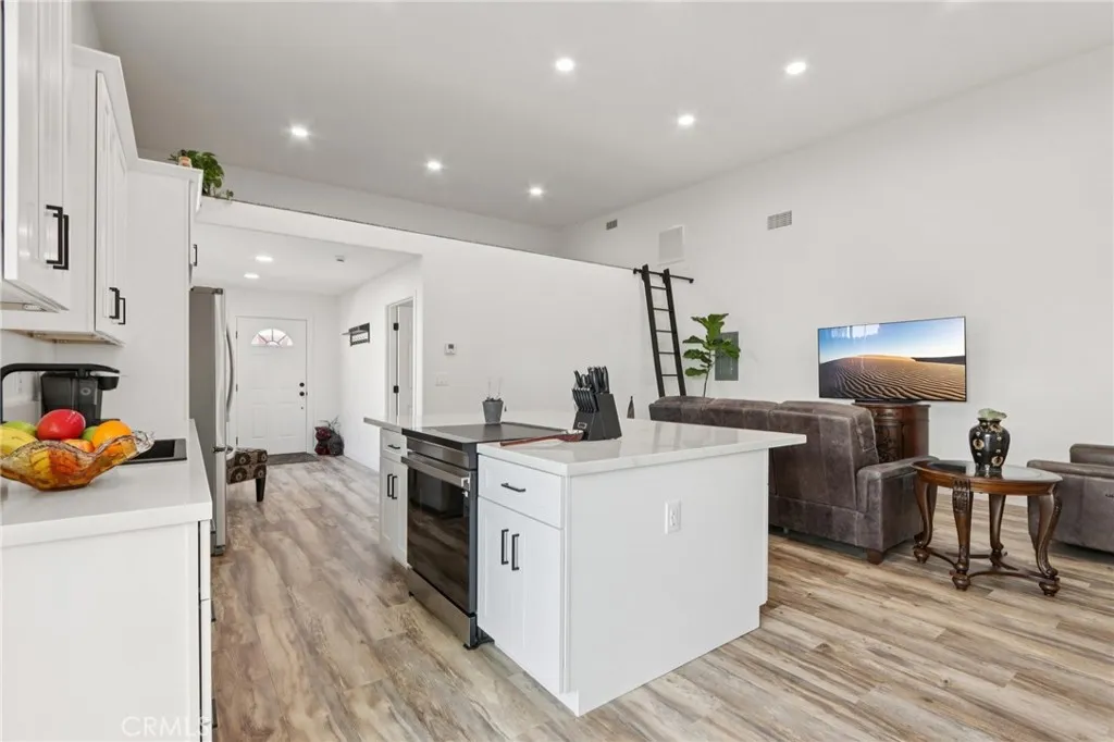 30325 San Jacinto, Hemet, California 92543 home-pic-63