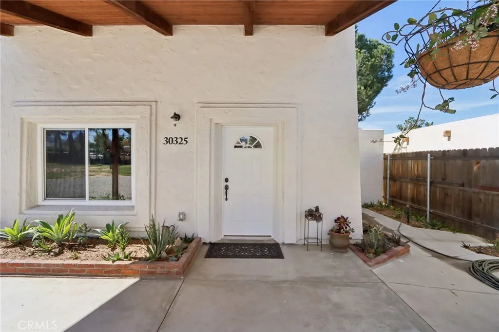 30325 San Jacinto, Hemet, California 92543 home-pic-2