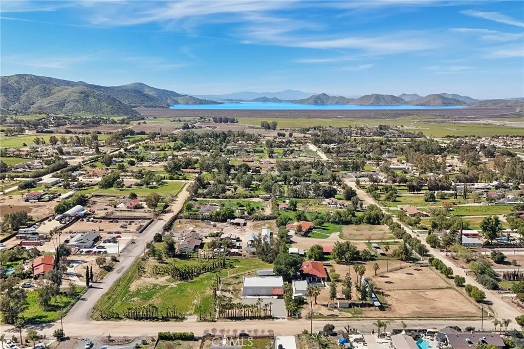 30325 San Jacinto, Hemet, California 92543 home-pic-43