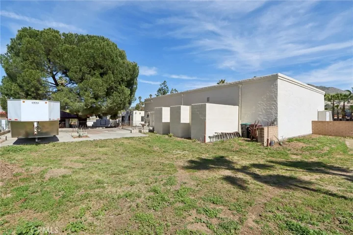 30325 San Jacinto, Hemet, California 92543