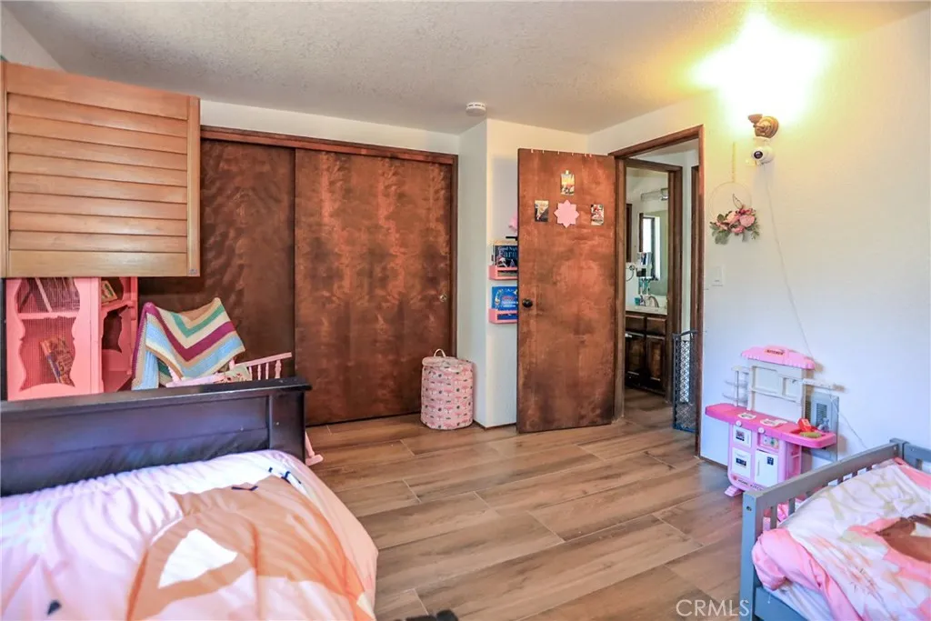 875 D Lane, Big Bear City, California 92314 home-pic-26