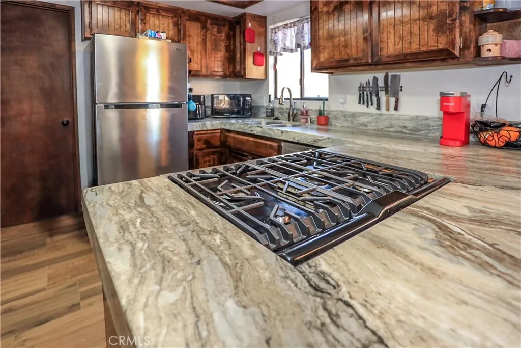 875 D Lane, Big Bear City, California 92314 home-pic-11