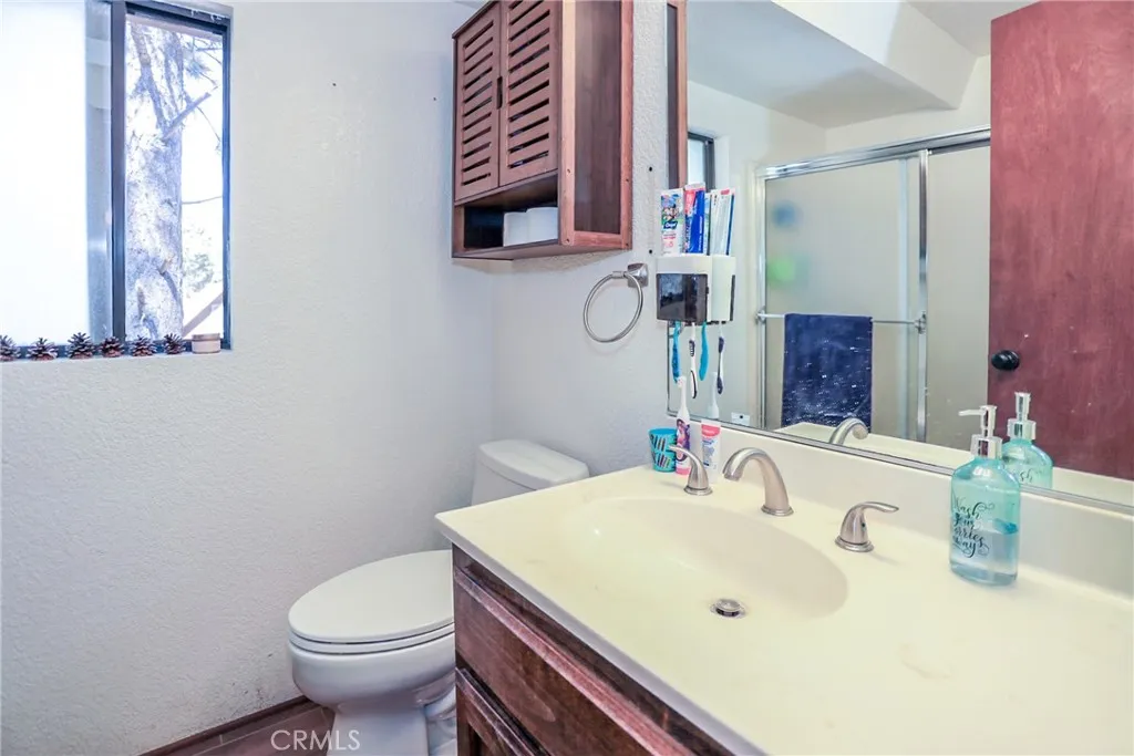 875 D Lane, Big Bear City, California 92314 home-pic-22