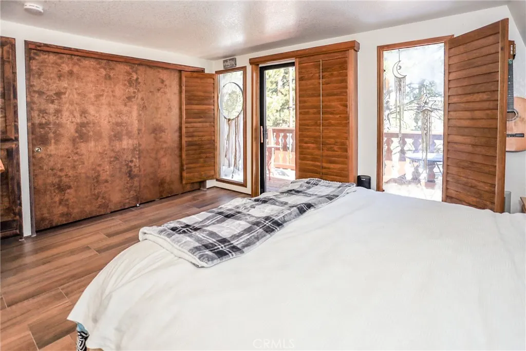 875 D Lane, Big Bear City, California 92314 home-pic-19