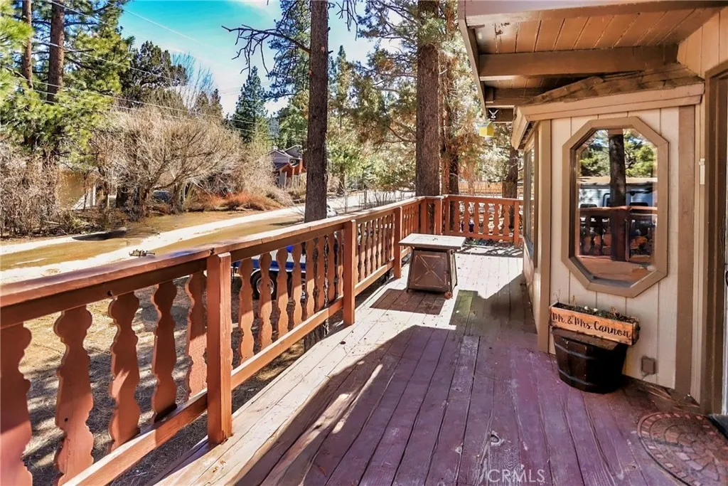 875 D Lane, Big Bear City, California 92314 home-pic-28