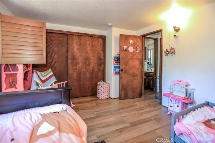 Upstairs bedroom 2