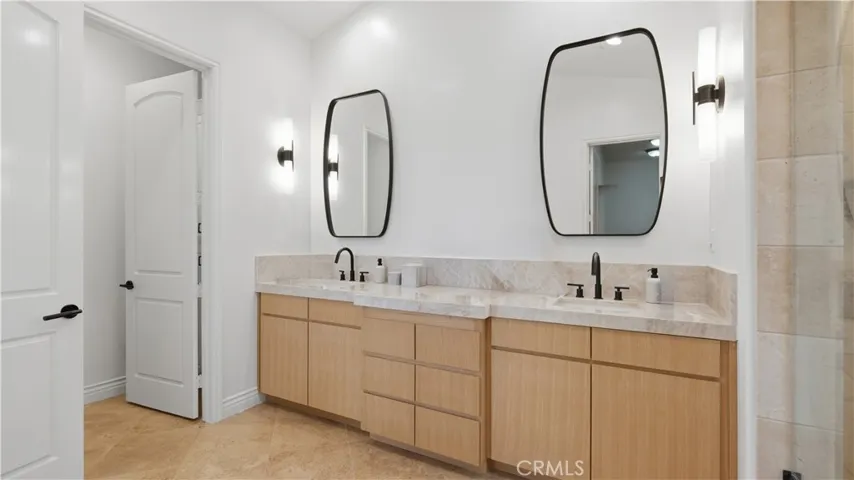 44 Drakes Bay Drive, Corona Del Mar, California 92625