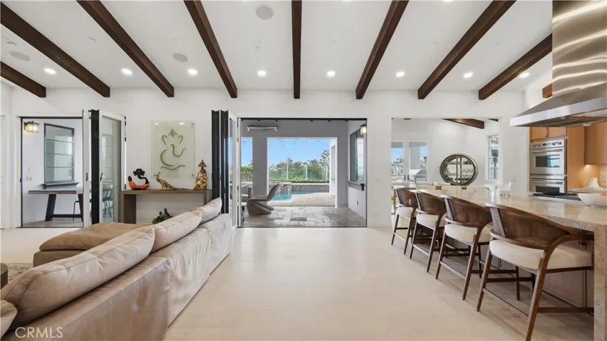 44 Drakes Bay Drive, Corona Del Mar, California 92625