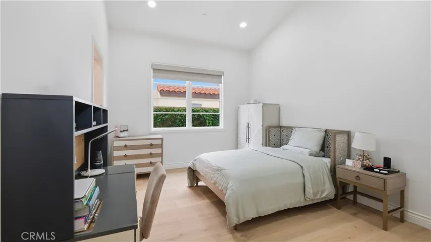 44 Drakes Bay Drive, Corona Del Mar, California 92625