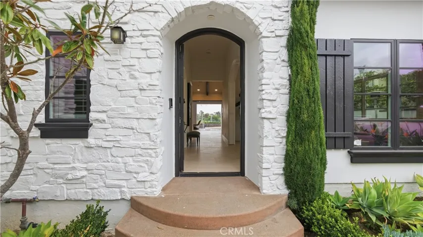 44 Drakes Bay Drive, Corona Del Mar, California 92625