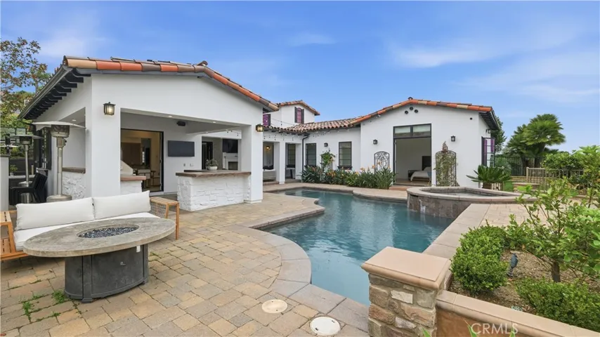 44 Drakes Bay Drive, Corona Del Mar, California 92625
