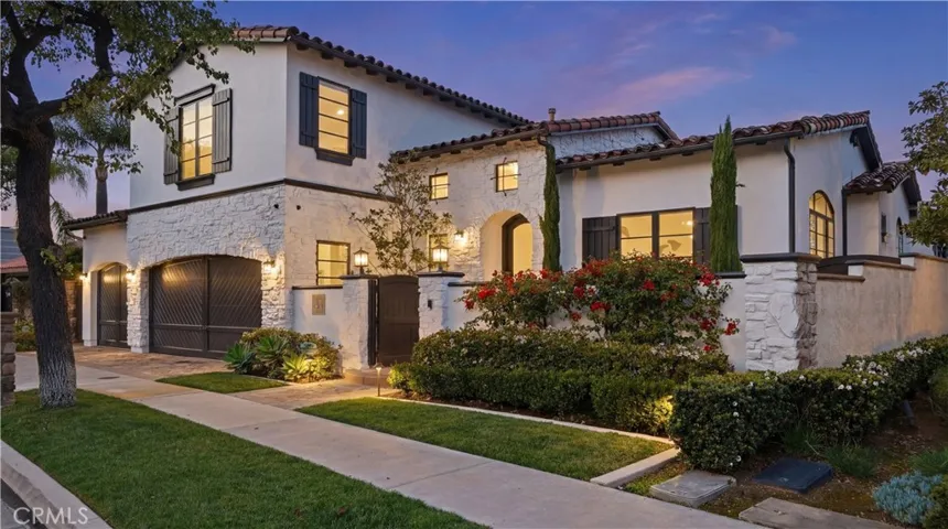 44 Drakes Bay Drive, Corona Del Mar, California 92625