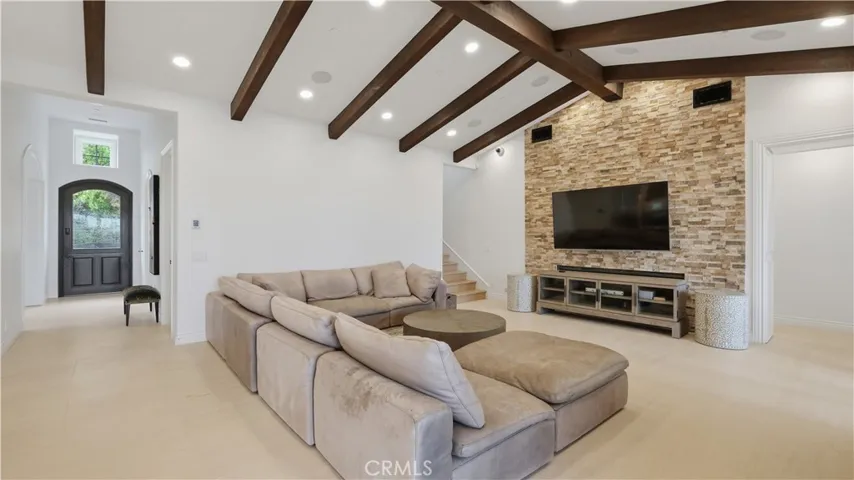 44 Drakes Bay Drive, Corona Del Mar, California 92625