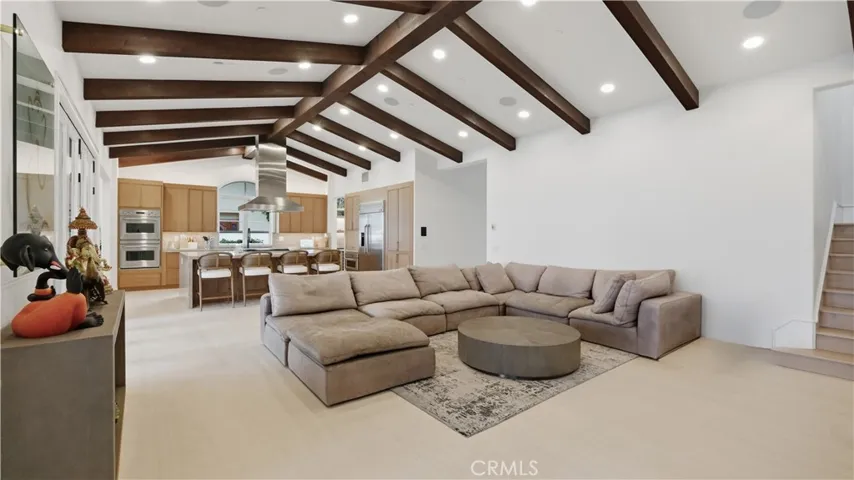 44 Drakes Bay Drive, Corona Del Mar, California 92625