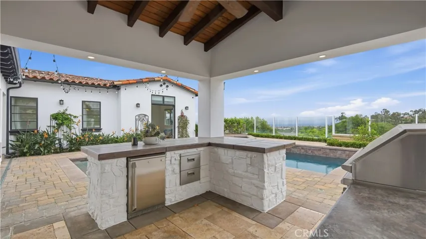 44 Drakes Bay Drive, Corona Del Mar, California 92625