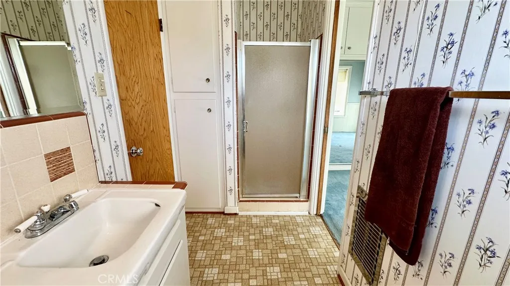 17439 Donmetz Street, Granada Hills, California 91344 home-pic-24