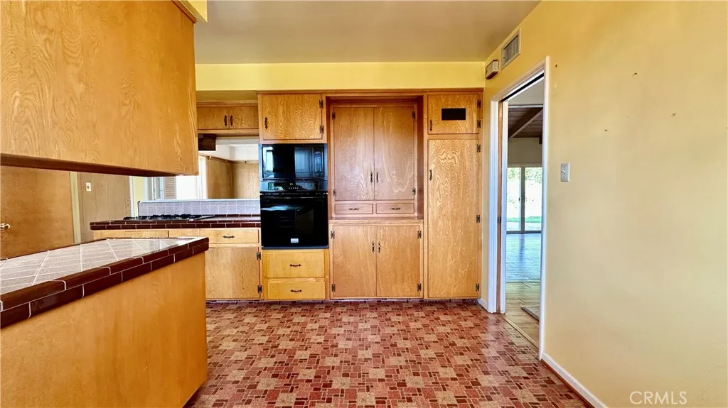 17439 Donmetz Street, Granada Hills, California 91344 home-pic-11
