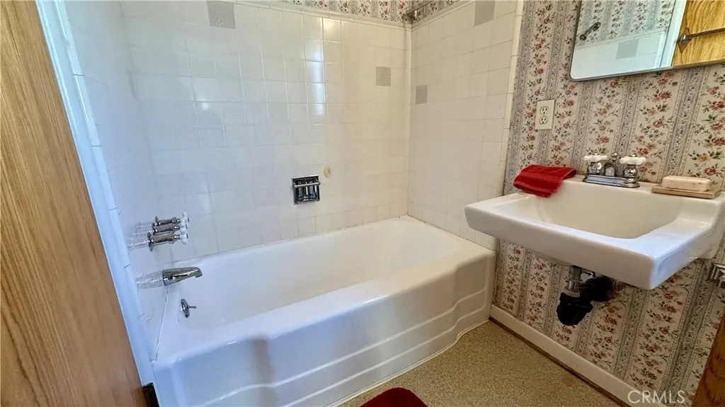 17439 Donmetz Street, Granada Hills, California 91344 home-pic-20
