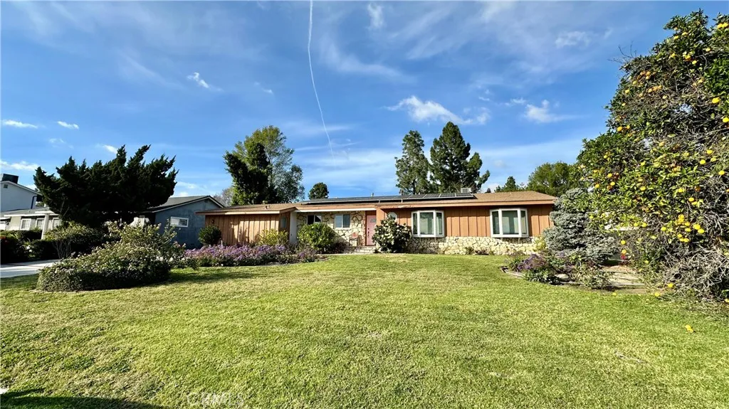17439 Donmetz Street, Granada Hills, California 91344 home-pic-2