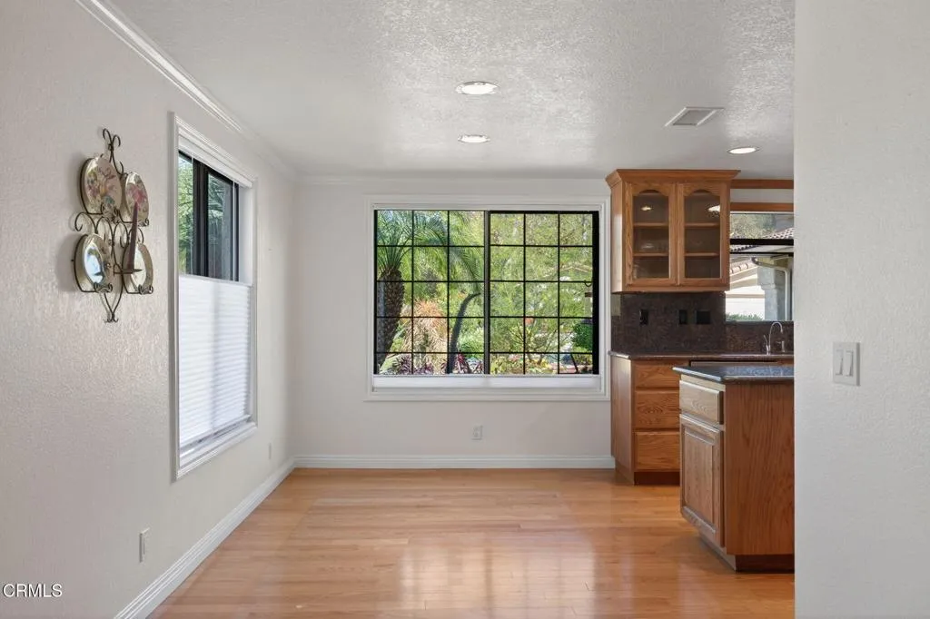 6390 San Como Lane, Camarillo, California 93012 home-pic-13