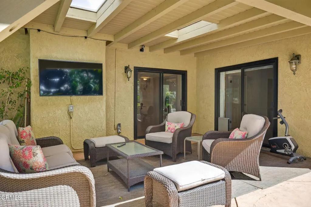 6390 San Como Lane, Camarillo, California 93012 home-pic-36
