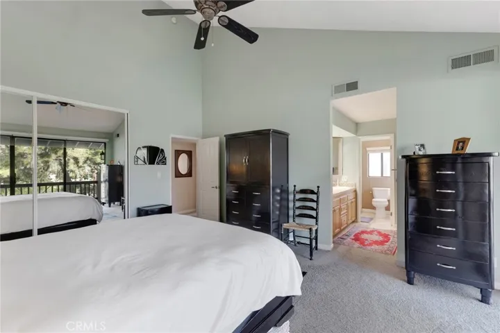 5757 Owensmouth Avenue 20, Woodland Hills, California 91367