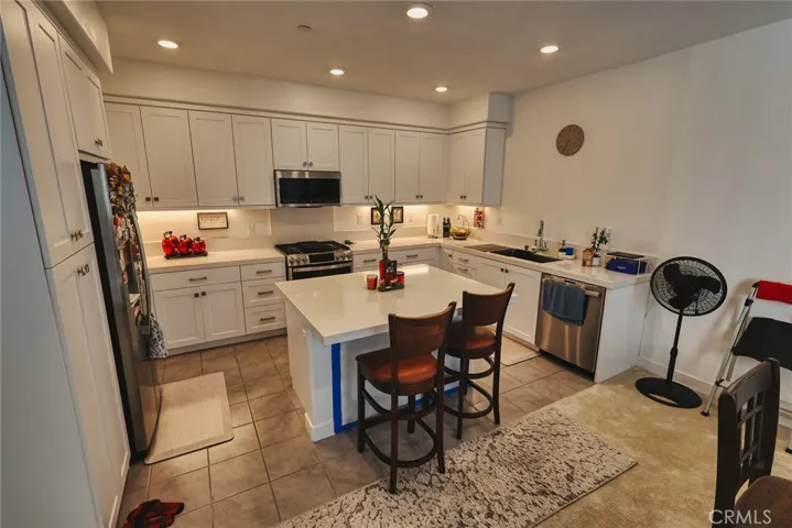 Kitchen with island