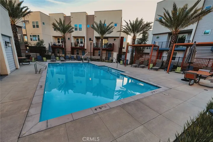 Association pool