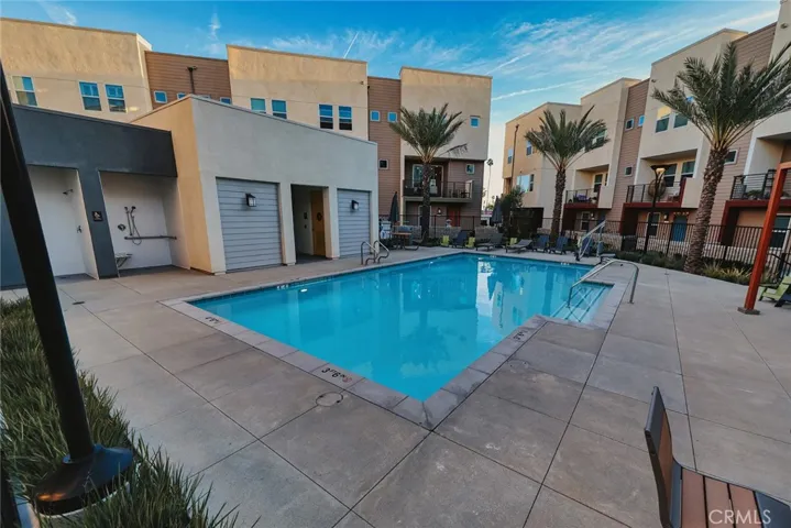 Association pool