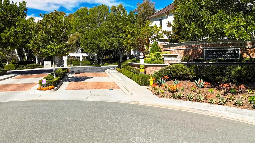 28 Brigmore Aisle, Irvine, California 92603 home-pic-39