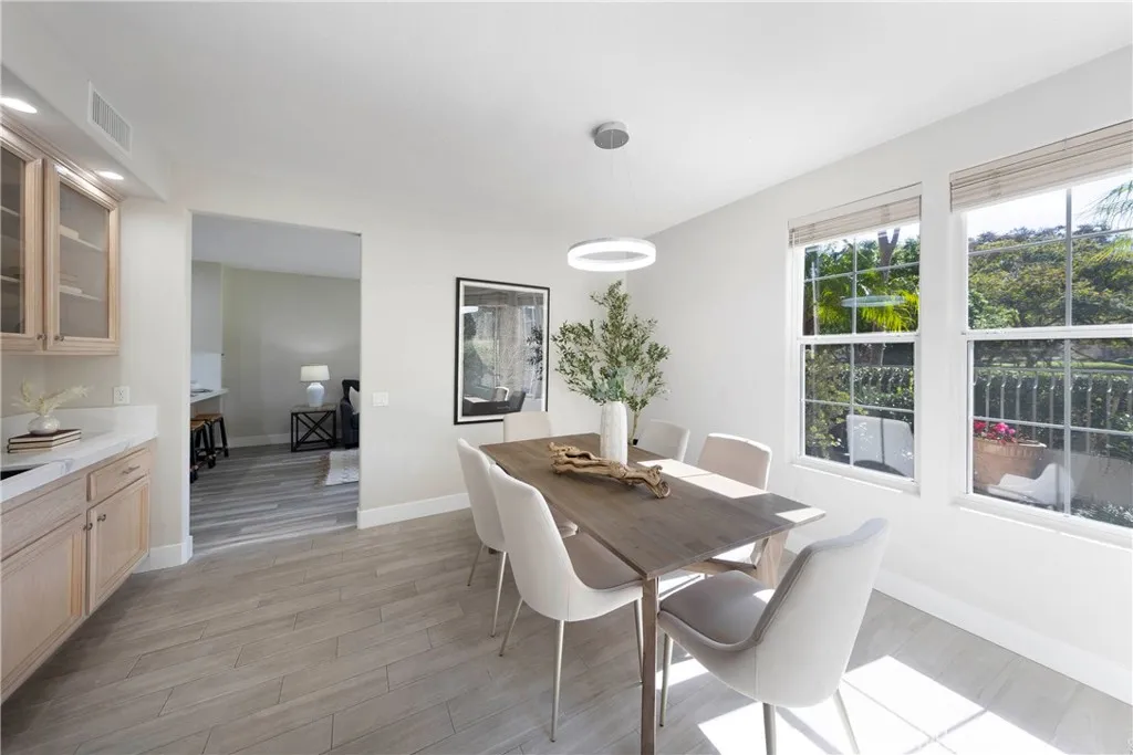 28 Brigmore Aisle, Irvine, California 92603 home-pic-9