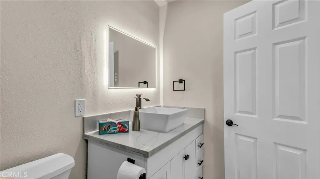 1840 E Joyce, Palm Springs, California 92262 home-pic-24
