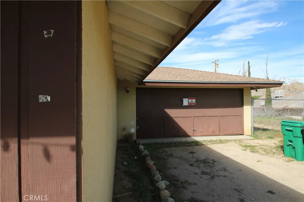 7380 Dumosa, Yucca Valley, California 92284 home-pic-3