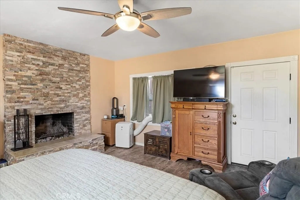 16470 Upland, Fontana, California 92335 home-pic-30