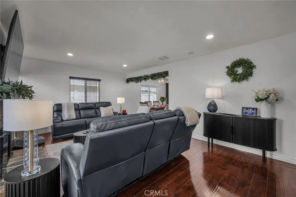16142 Haynes, Van Nuys, California 91406 home-pic-9