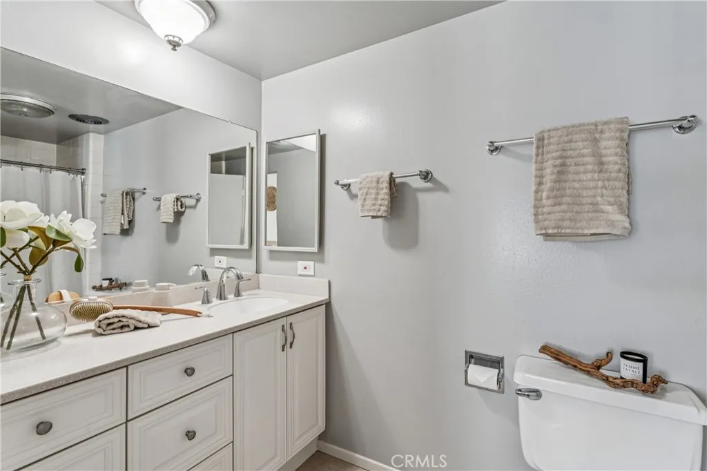 135 E Cypress Avenue, Redlands, California 92373 home-pic-27