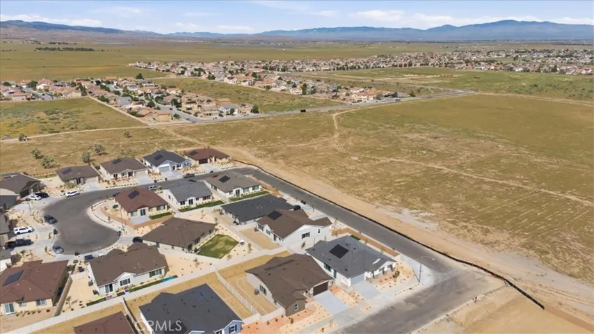 42957 56th Street W, Lancaster, California 93536