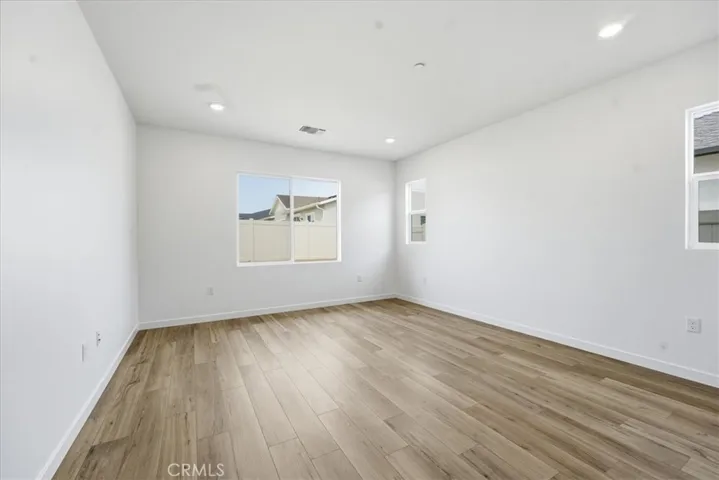 42957 56th Street W, Lancaster, California 93536