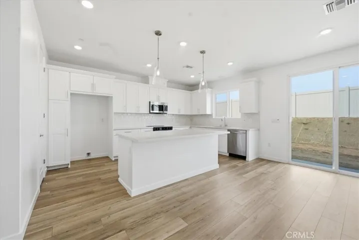 42957 56th Street W, Lancaster, California 93536