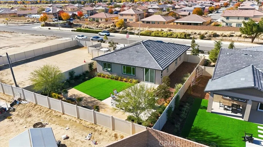 3223 E Avenue J-4 Drive, Lancaster, California 93535 home-pic-34