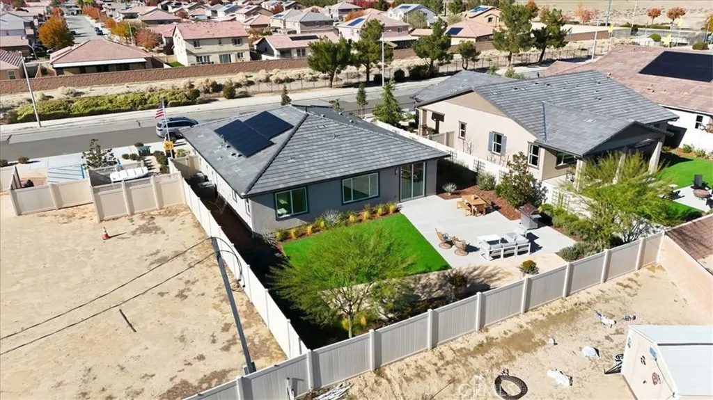 3223 E Avenue J-4 Drive, Lancaster, California 93535 home-pic-31