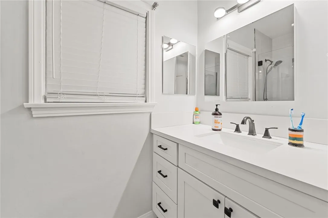 531 W Palmer, Compton, California 90220 home-pic-11