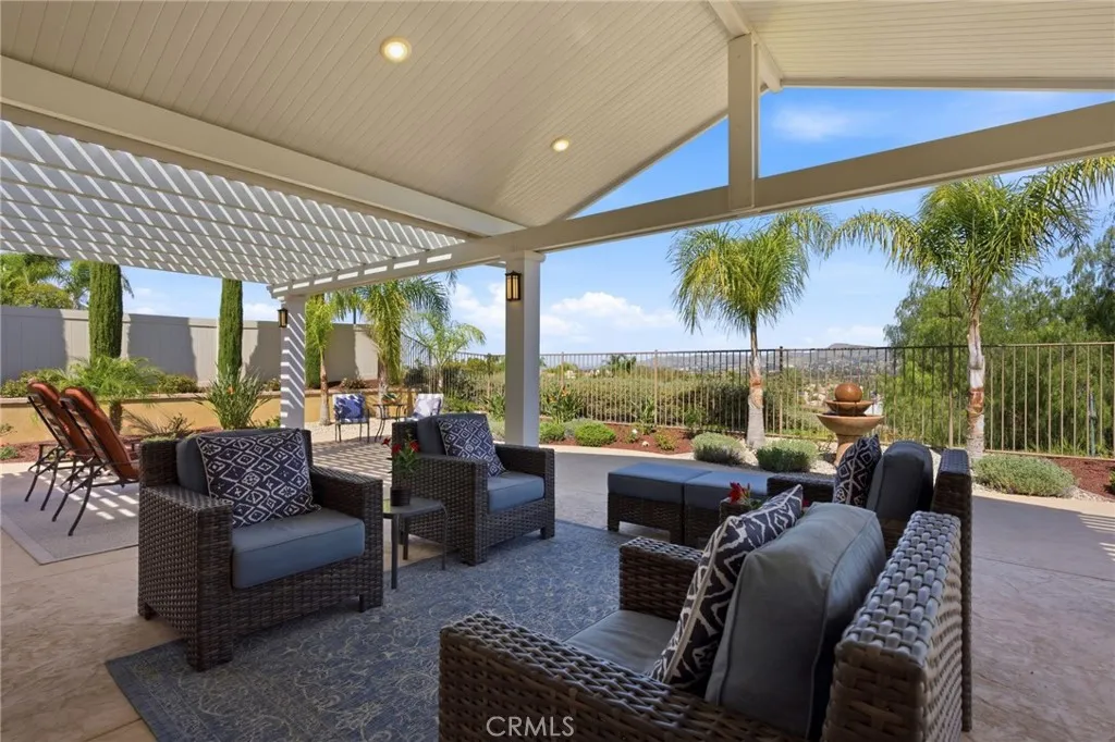 42715 Mountain Shadow Road, Murrieta, California 92562 home-pic-36